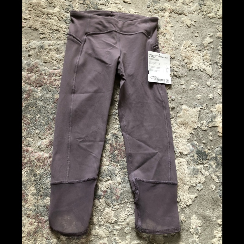 Athleta Girl Mind Over Matter Capri wot